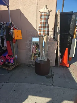 Aida's Thrift Store, business photo 3