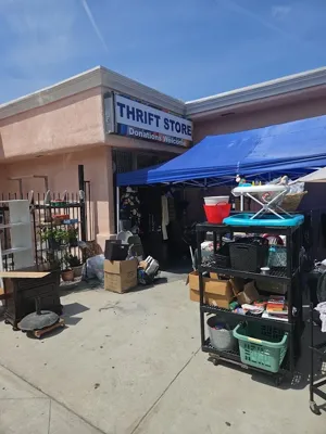 Aida's Thrift Store, business photo 1