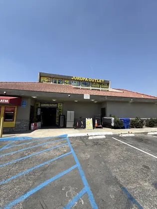 Jurupa Outlet, business photo 2