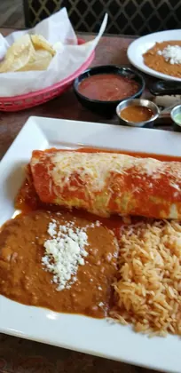 Paracho Mexican and Seafood Restaurant, business photo 4