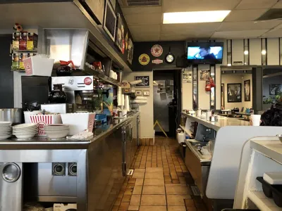 Riviera Family Restaurant, business photo 1