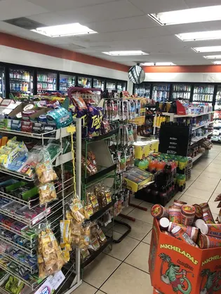 Royale Market, business photo 3