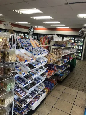 Royale Market, business photo 1