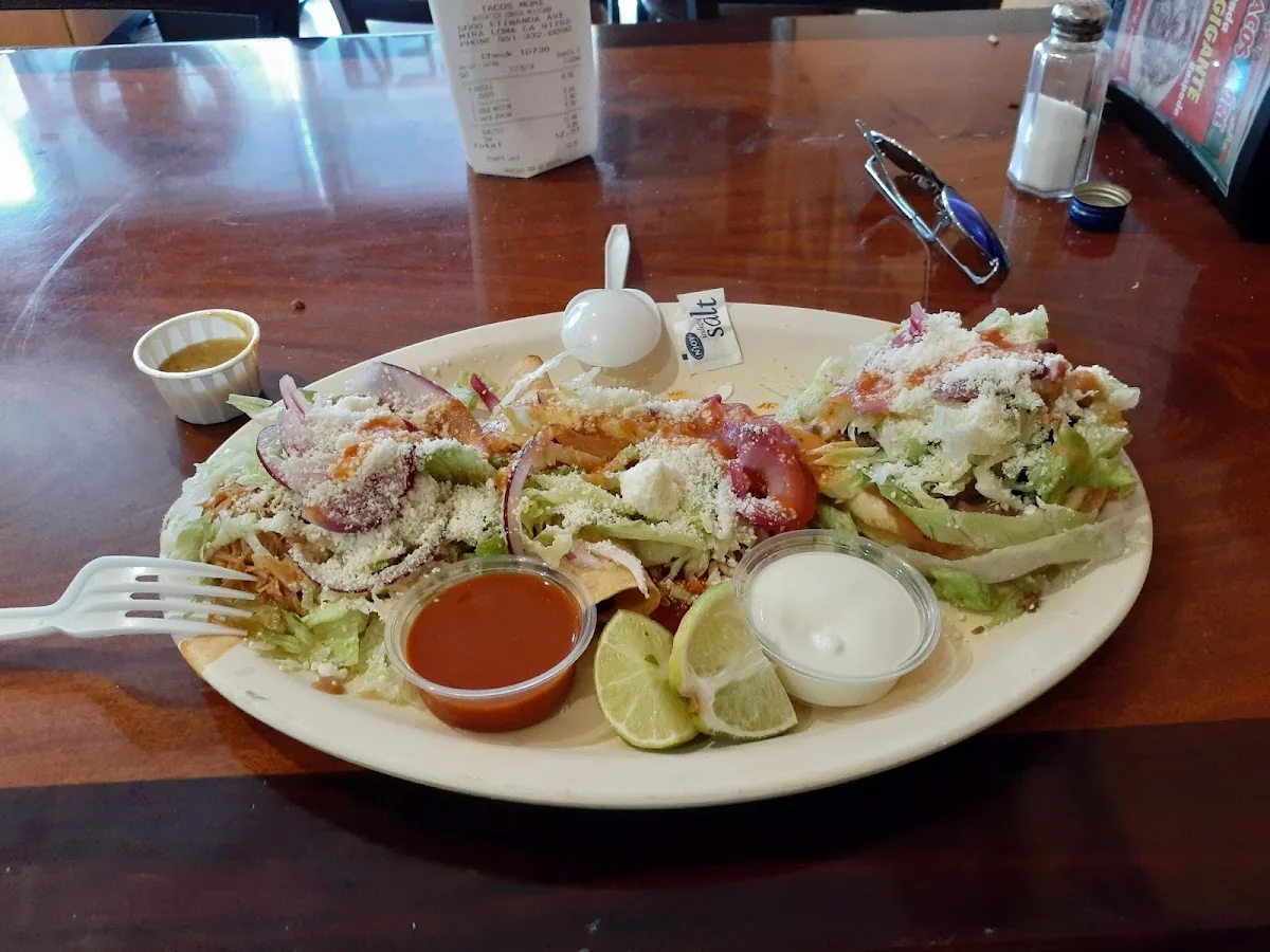 Tacos Móre business photo